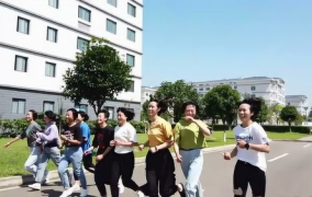 武警小姐姐 退伍了,武警小姐姐的荣耀转身
